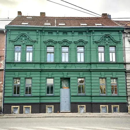 Comfort In Muted Tones - Vivien Apartment Ceske Budejovice